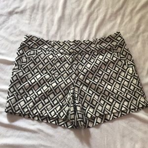 Banana Republic black and white shorts